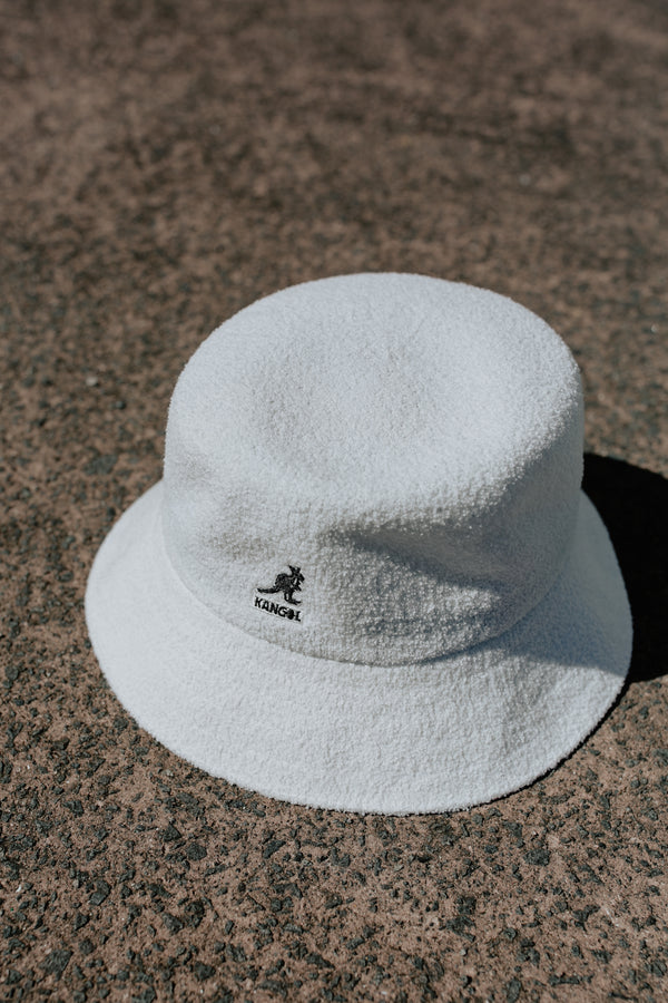 BERMUDA BUCKET HAT - WHITE