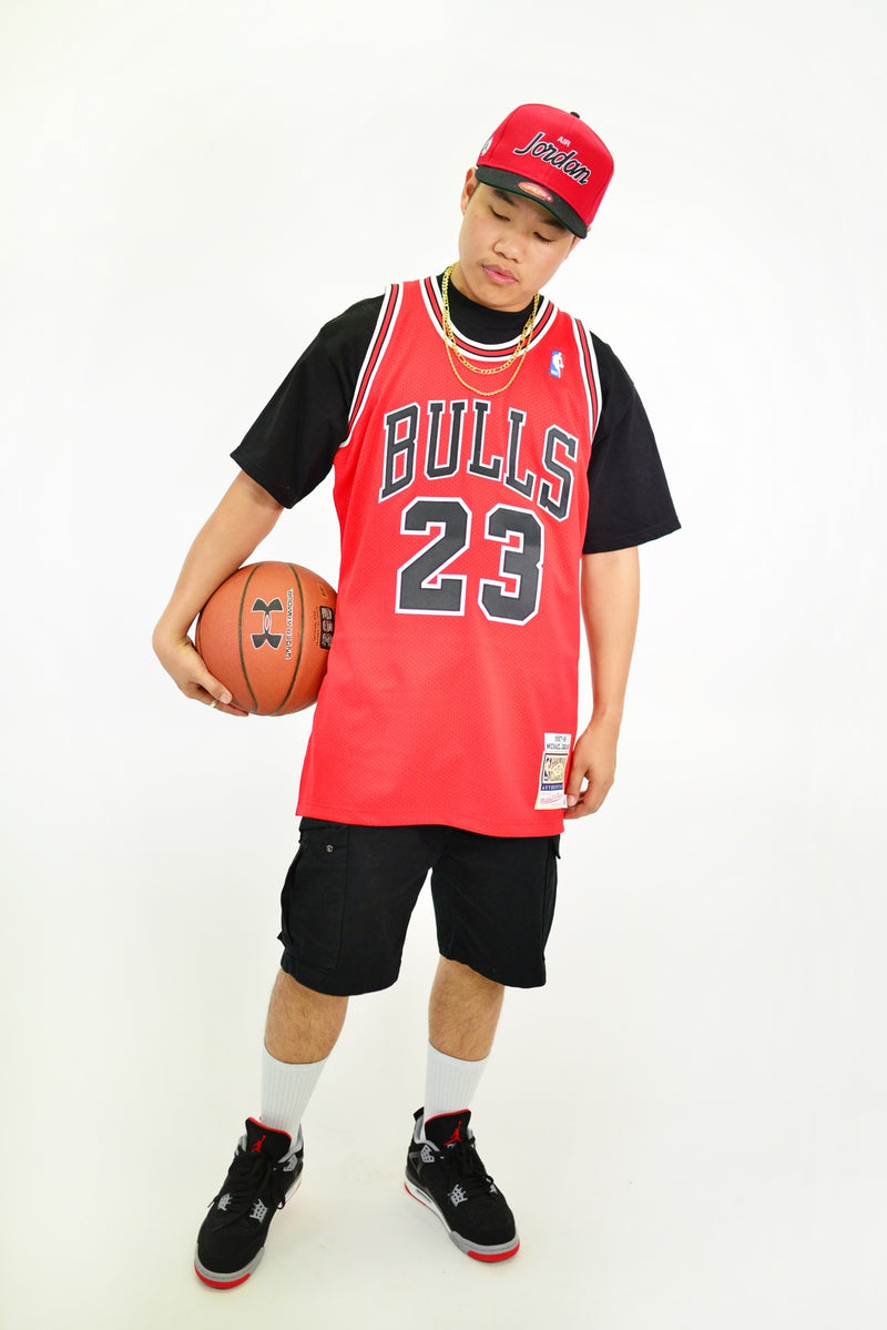 Michael jordan swingman jersey hot sale red