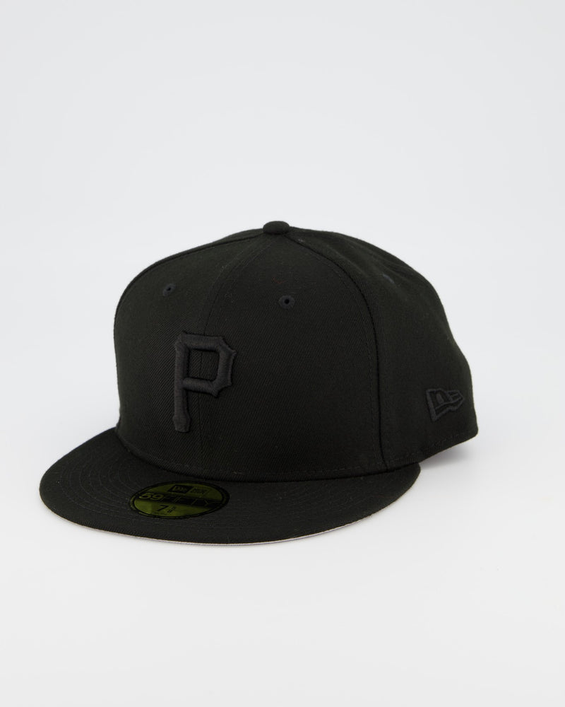 Pittsburgh Pirates 59FIFTY Fitted Cap - Black on Black